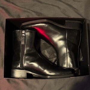 Walk London Abbey Zip Up Cuban Heel Boot